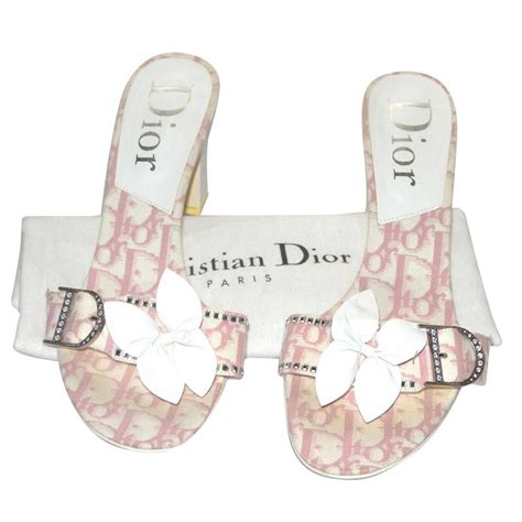 dior tong